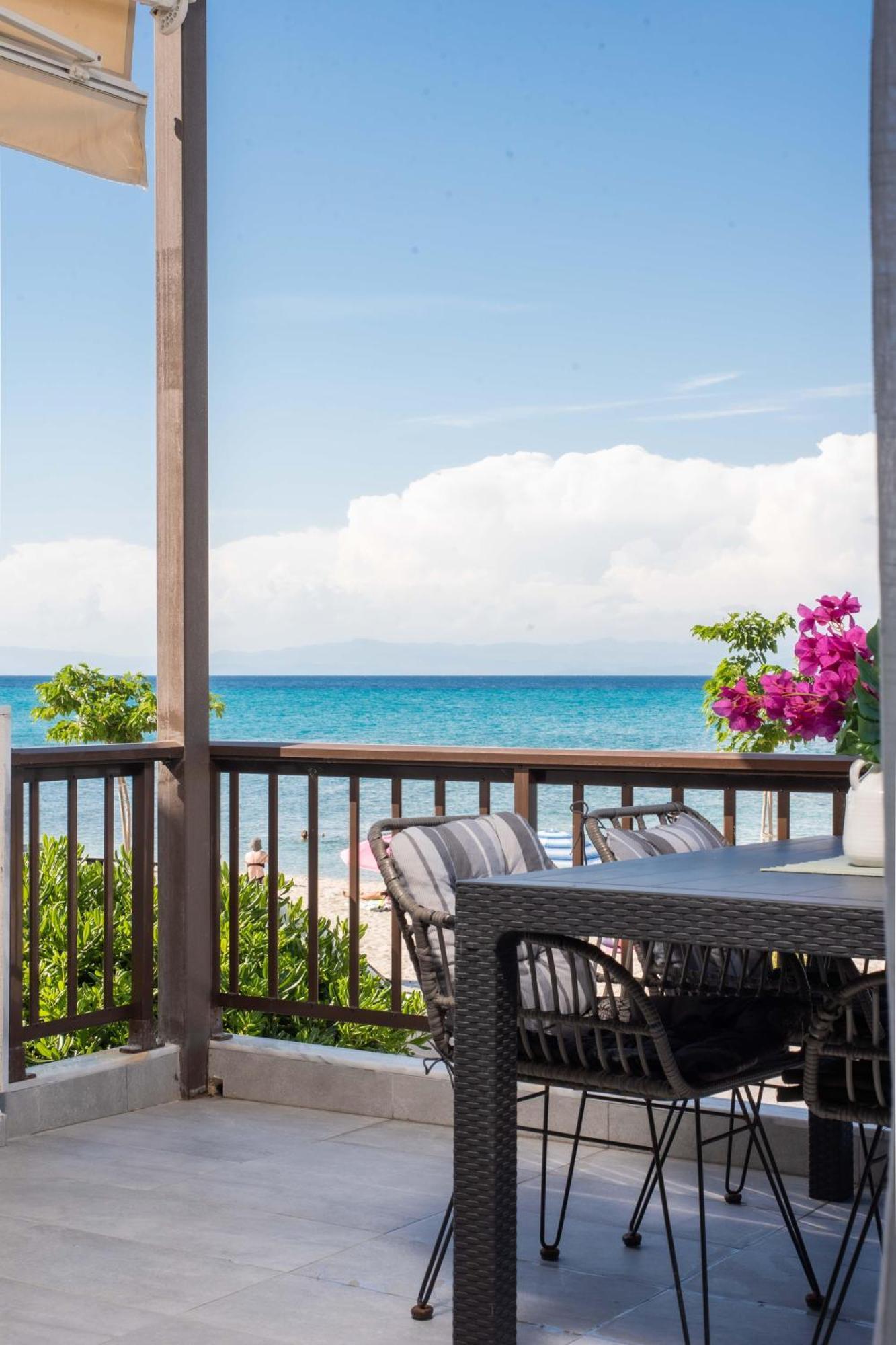 Villa Houseloft Horizon Seafront Pefkochori Exterior foto